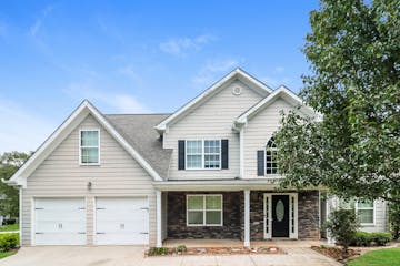 17 Freedom Ct Dallas, GA 30157